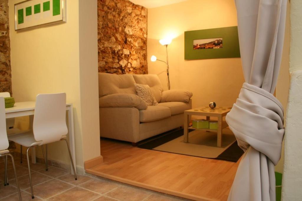 Apartamentos Caces Oda fotoğraf