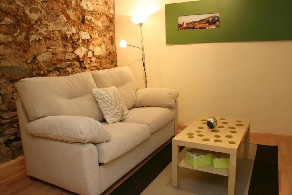 Apartamentos Caces Oda fotoğraf