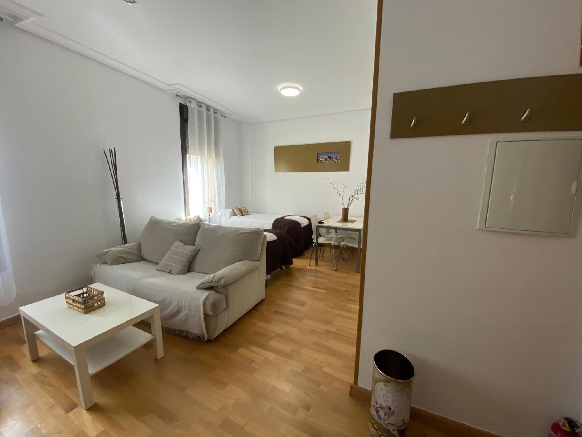 Apartamentos Caces Dış mekan fotoğraf