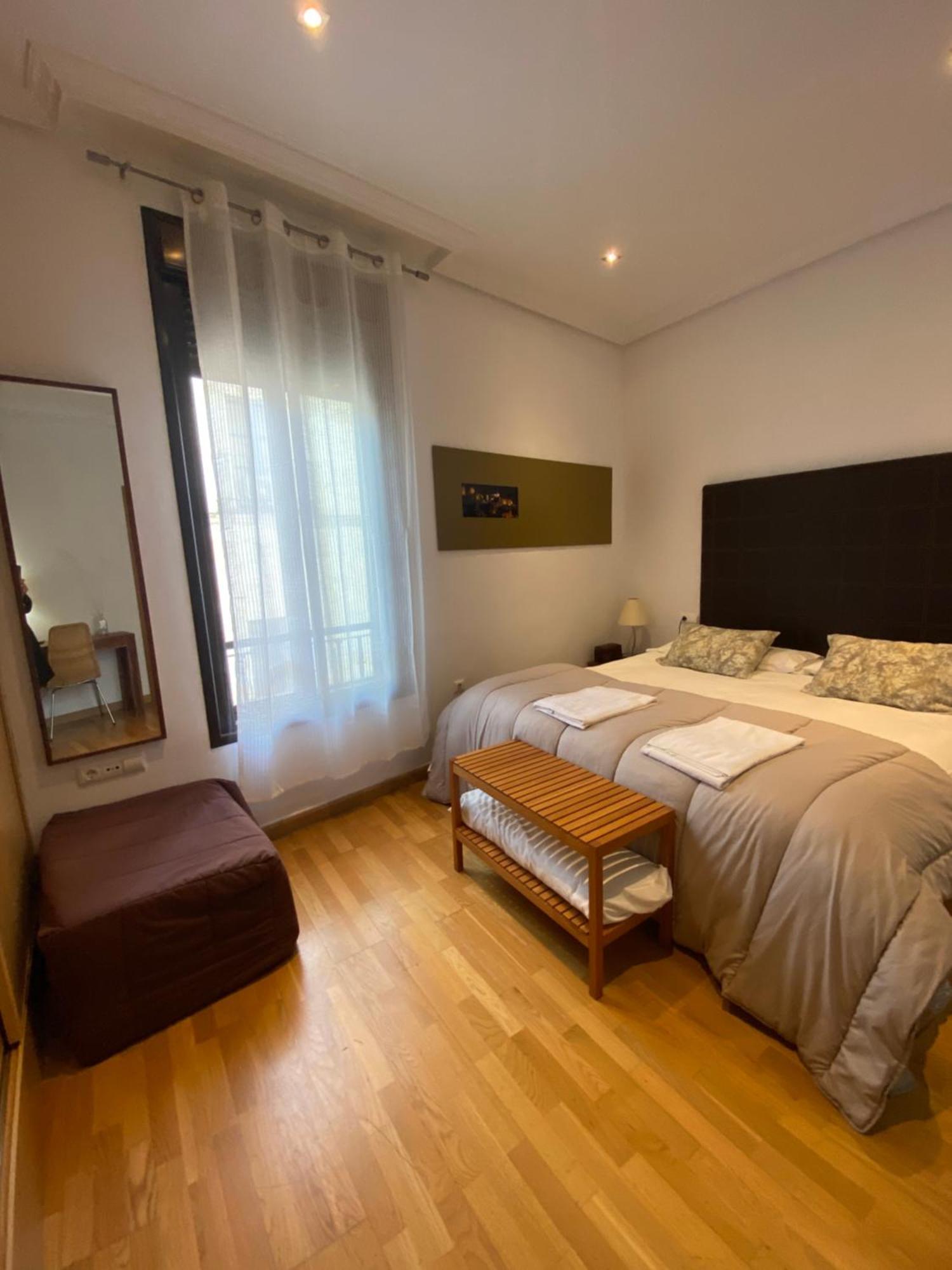 Apartamentos Caces Dış mekan fotoğraf