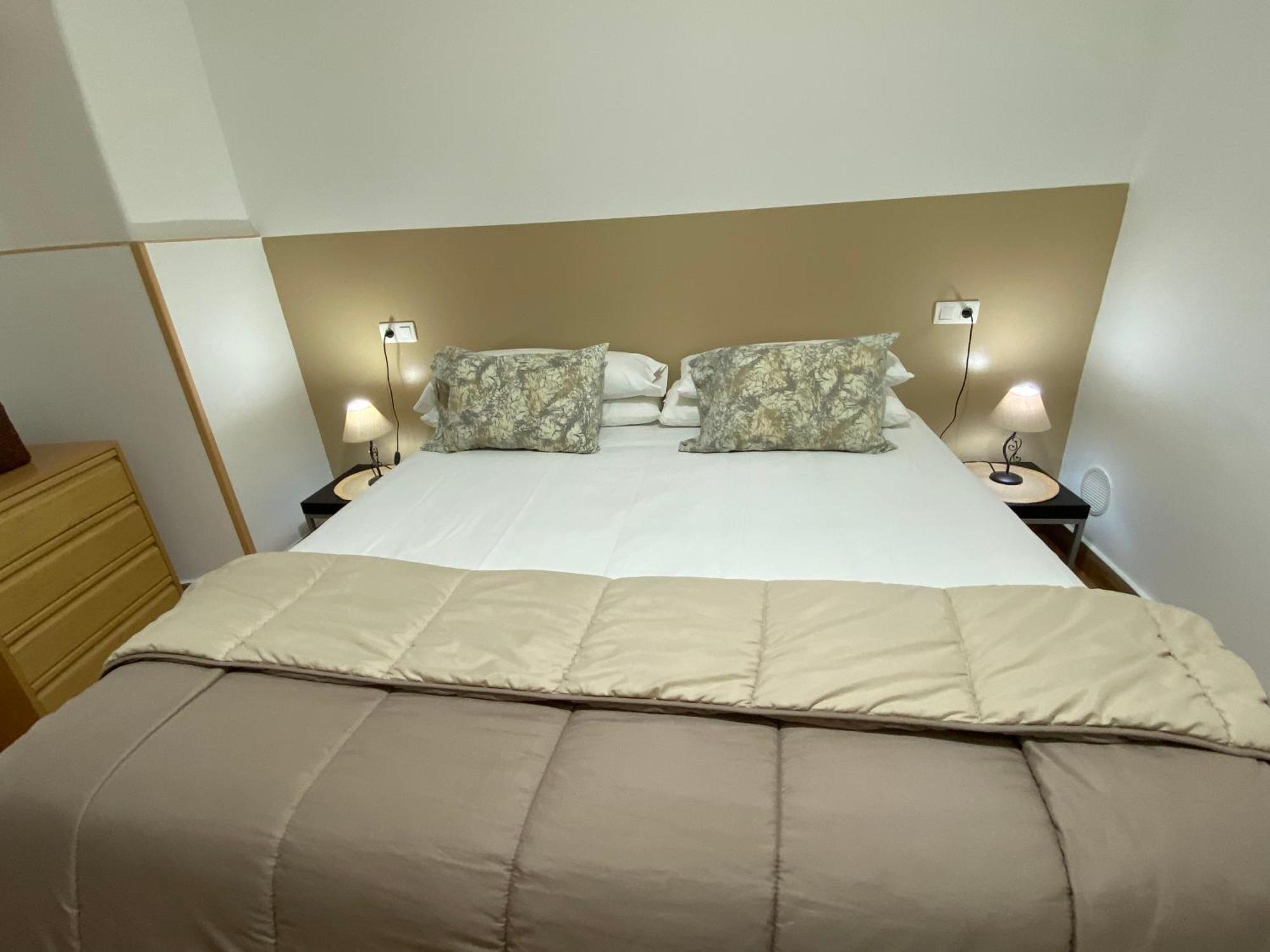 Apartamentos Caces Dış mekan fotoğraf