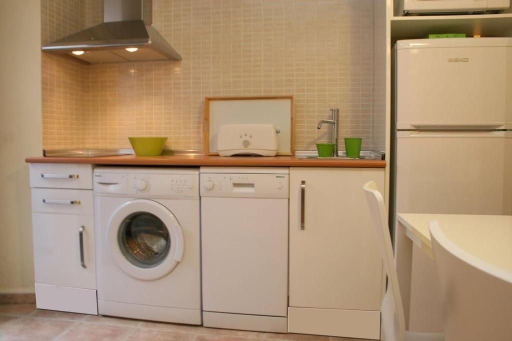 Apartamentos Caces Dış mekan fotoğraf