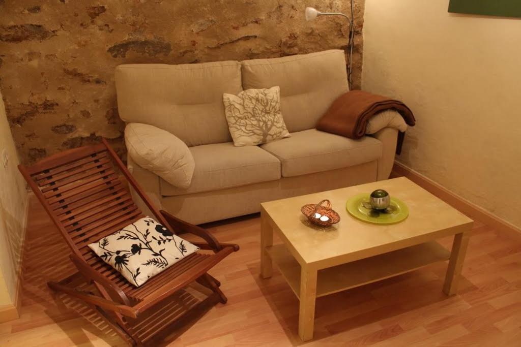 Apartamentos Caces Oda fotoğraf